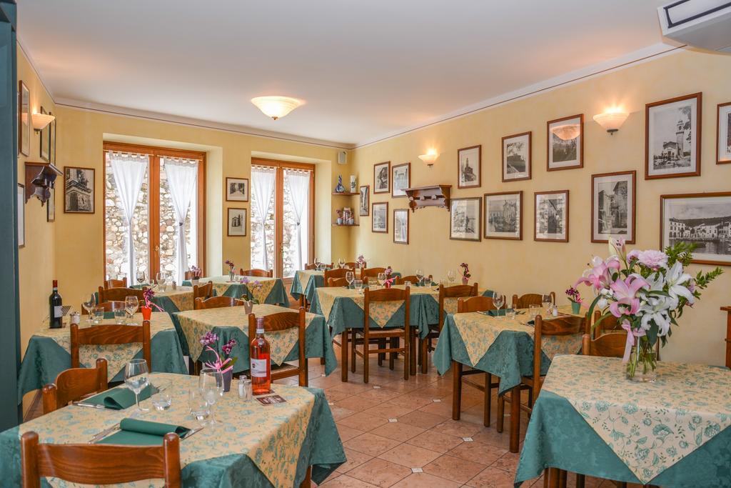 Locanda Speranza Torri Del Benaco Esterno foto
