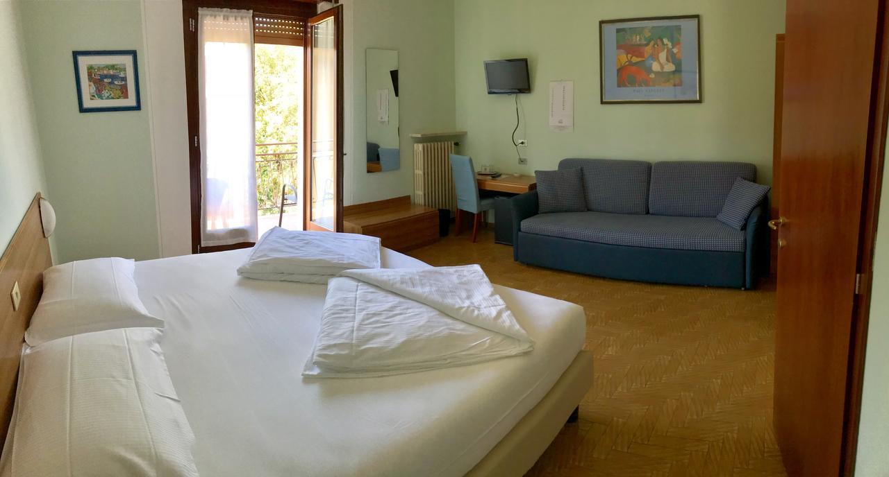 Locanda Speranza Torri Del Benaco Esterno foto